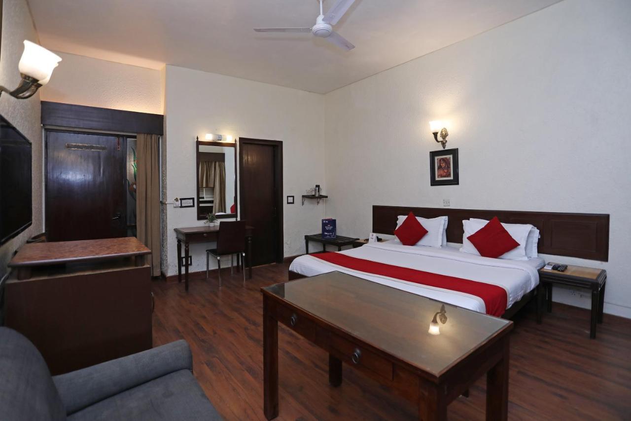 Collection O Hamilton Hotel Nuova Delhi Esterno foto