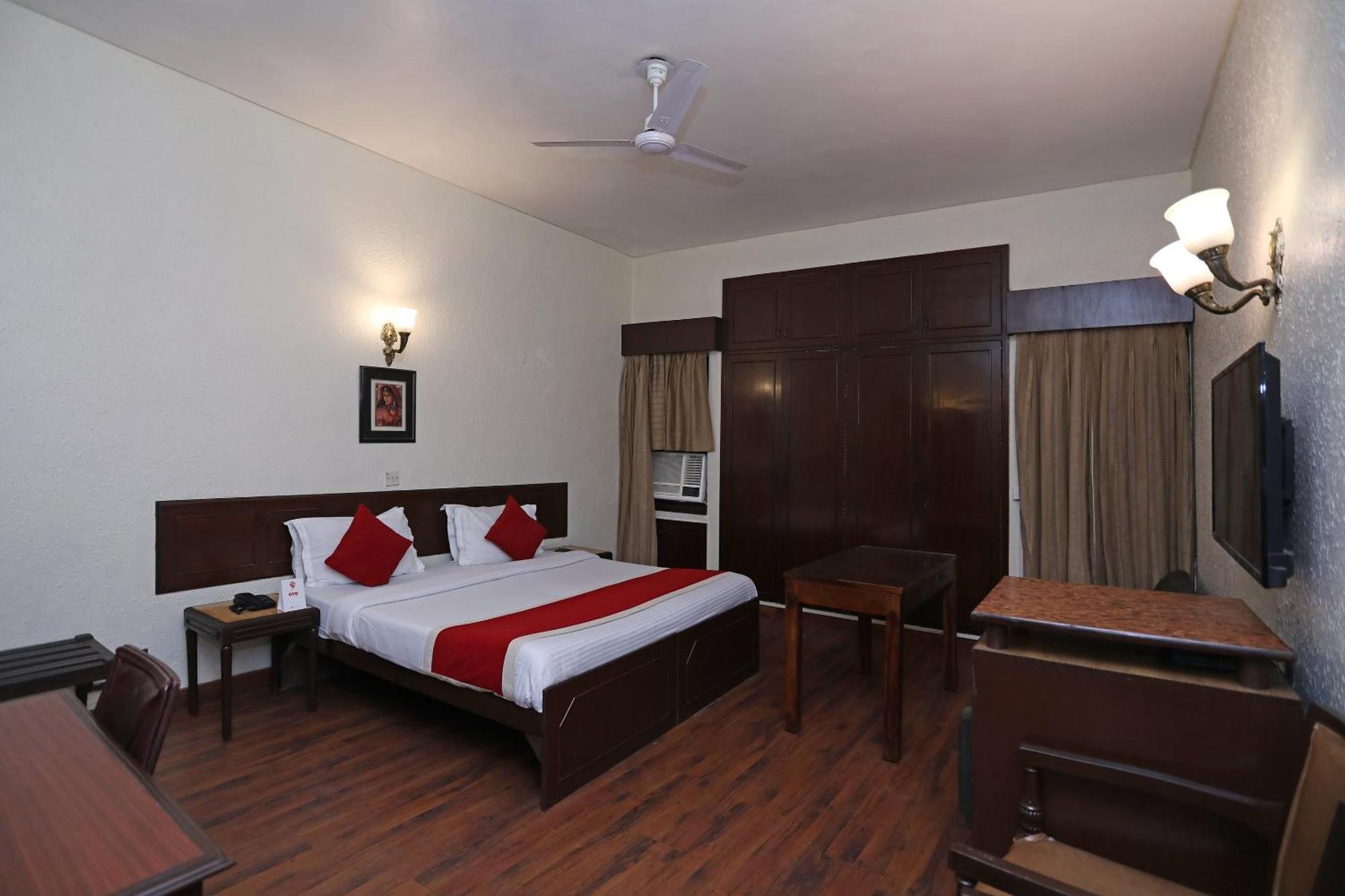Collection O Hamilton Hotel Nuova Delhi Esterno foto
