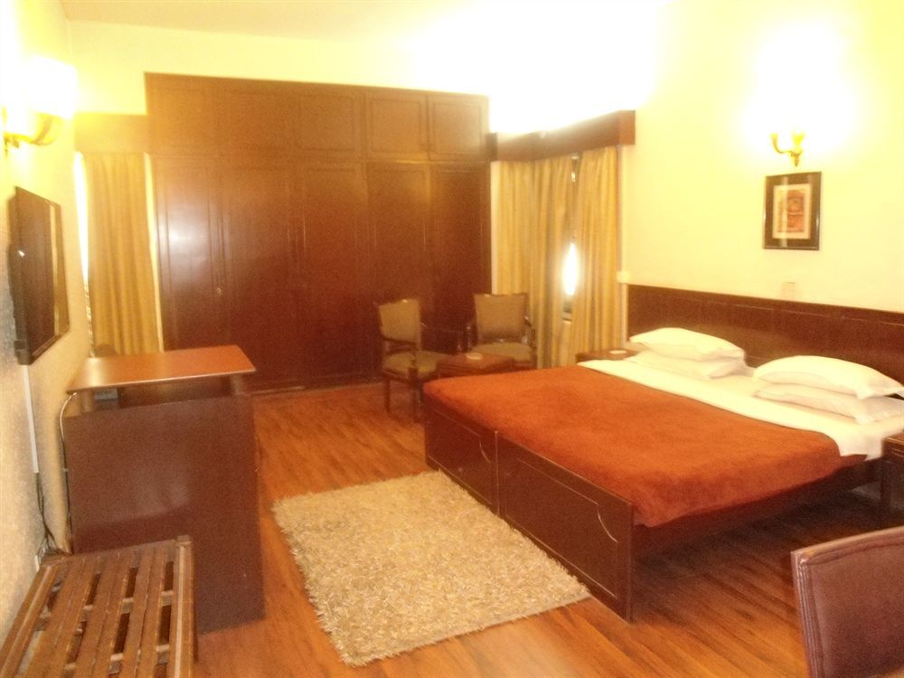 Collection O Hamilton Hotel Nuova Delhi Esterno foto