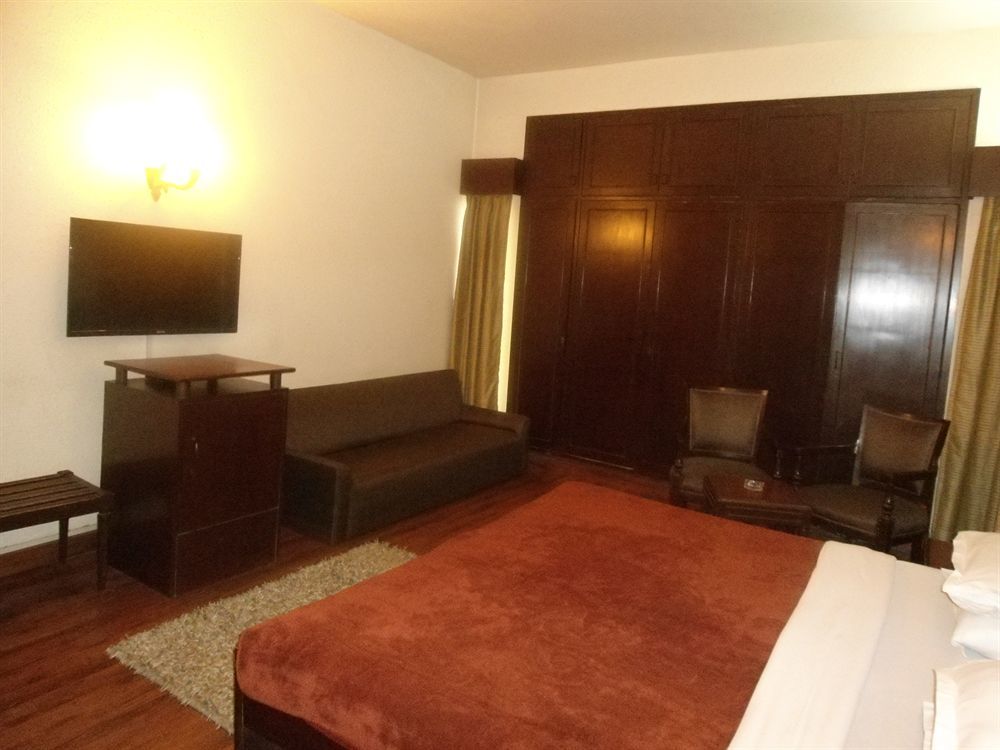 Collection O Hamilton Hotel Nuova Delhi Esterno foto